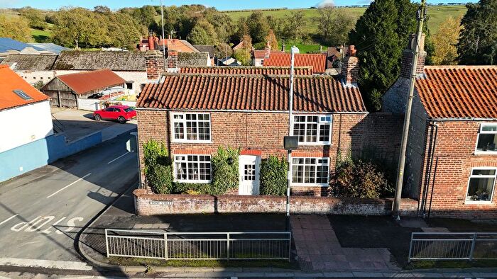 4 Bedroom Property For Sale In Front Street, Langtoft, YO25