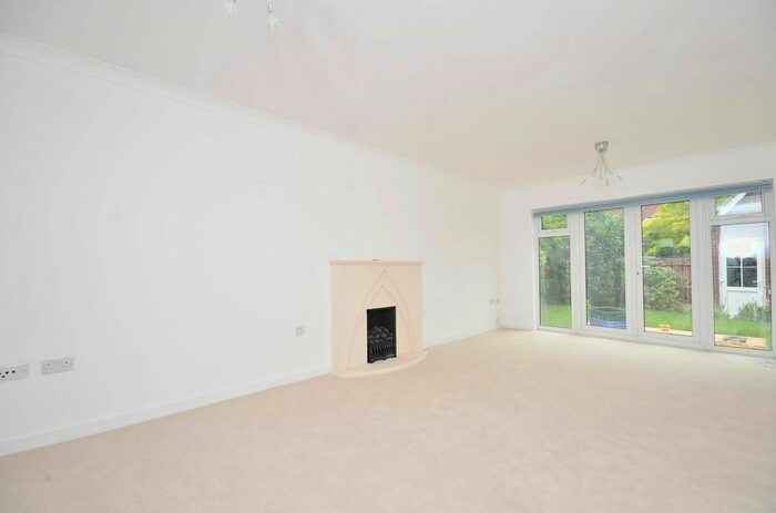 3 Bedroom Detached House To Rent In Forster Road, Queen Elizabeth Park, Guildford, GU2
