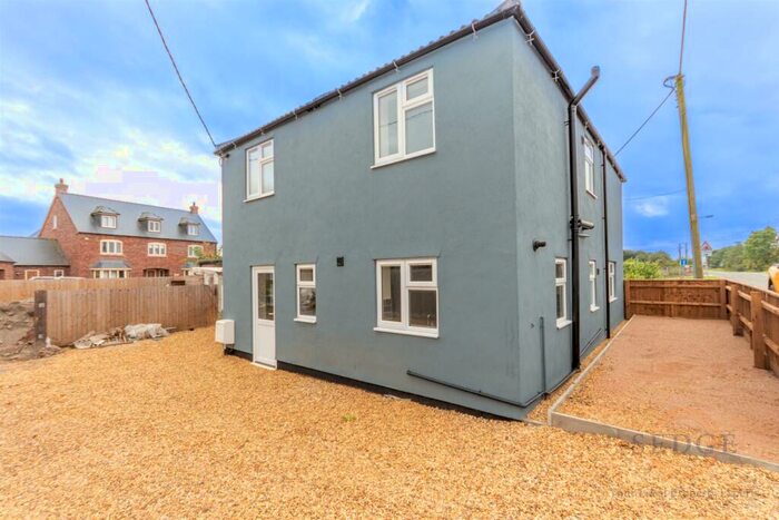 3 Bedroom Semi-Detached House To Rent In Spalding Common, Spalding, PE11