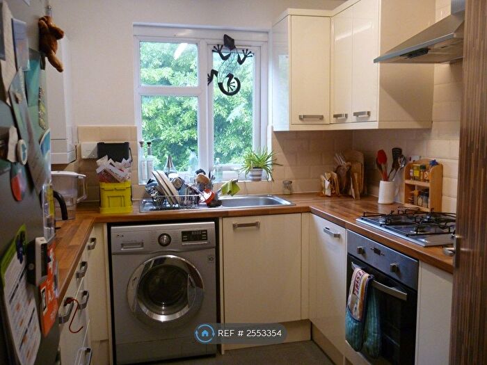 2 Bedroom Flat To Rent In Dennis Road, Cambridge, CB5