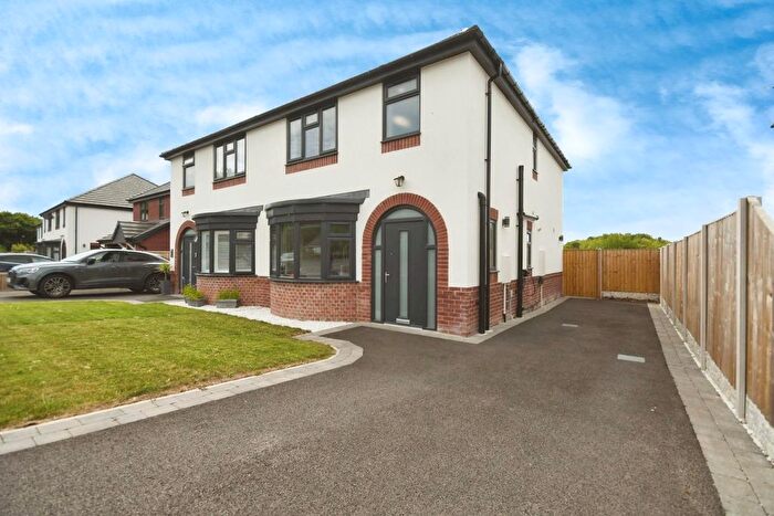 3 Bedroom Semi-Detached House For Sale In Williams Way, Temple Normanton, Chesterfield, S42