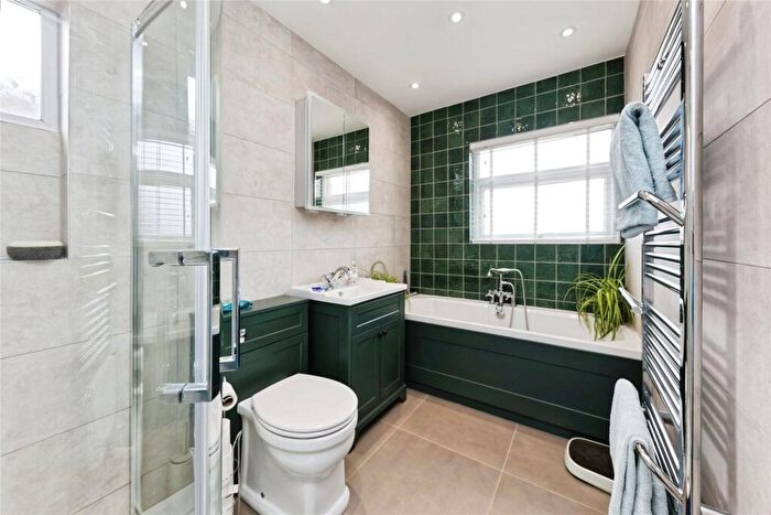 3 Bedroom Semi-Detached House For Sale In George V Avenue, Margate, Kent, CT9 - Photo 11
