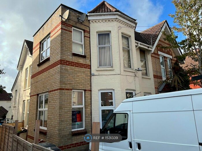 1 Bedroom Flat To Rent In Drummond Road, Bournemouth, BH1