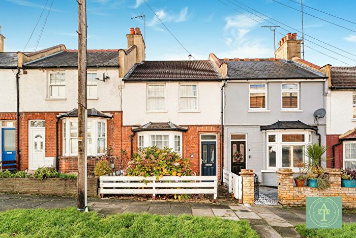 3 Bedroom Terraced House For Sale In Park Road, Southgate, London, N14