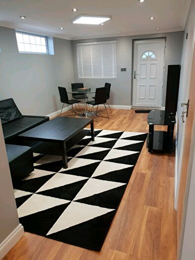 1 Bedroom Flat To Rent In Oakley Avenue, Barking, IG11