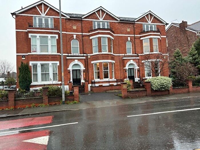 2 Bedroom Apartment To Rent In Fog Lane, Didsbury, Manchester, M20