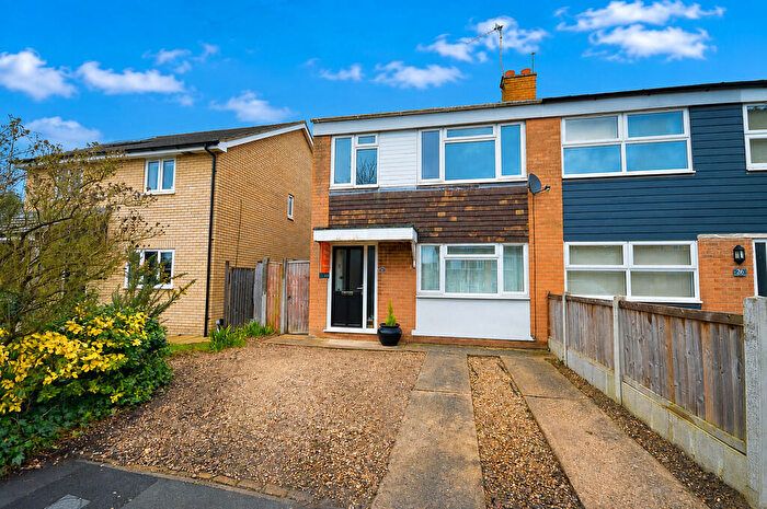3 Bedroom Semi-Detached House To Rent In Denham Close, Wivenhoe, CO7