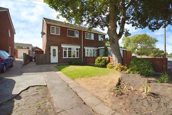3 Bedroom Semi-Detached House For Sale In Station Road, Rossington, Doncaster, South Yorkshire, DN11