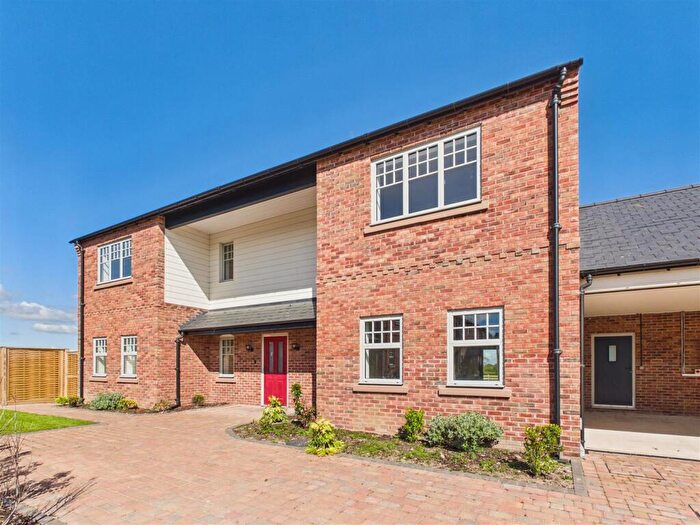 5 Bedroom Detached House For Sale In Belgrave Garden Mews, Pulford, Chester, CH4
