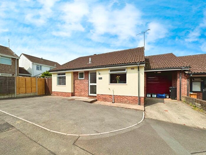 2 Bedroom Bungalow To Rent In Mells Close, Keynsham, Bristol, BS31