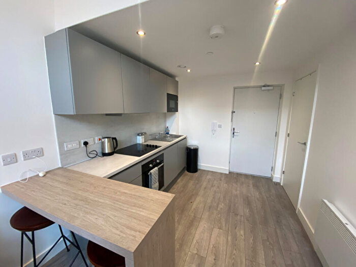 1 Bedroom Apartment To Rent In Henry Street, Sheffield, South Yorkshire, S3