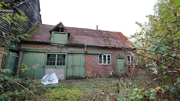 1 Bedroom Barn Conversion For Sale In Abdale Lane, North Mymms, AL9