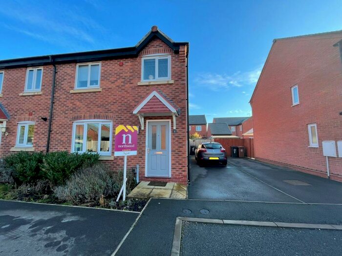 3 Bedroom Semi-Detached House To Rent In Dewberry Court, Stenson Fields, Derby, DE24