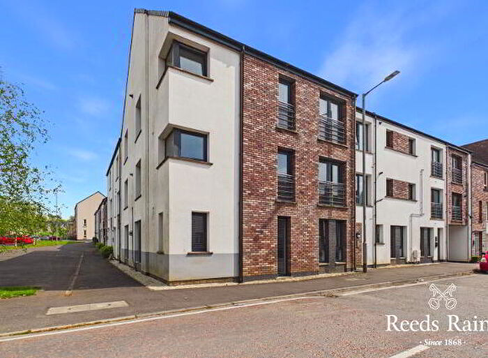 2 Bedroom Apartment / Flats For Sale In Woodbrook Avenue, Lisburn, BT28