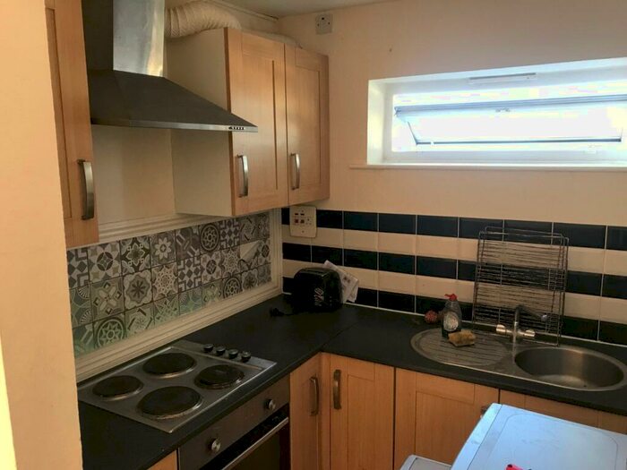 1 Bedroom Flat To Rent In Halls Court, Leicester, LE9