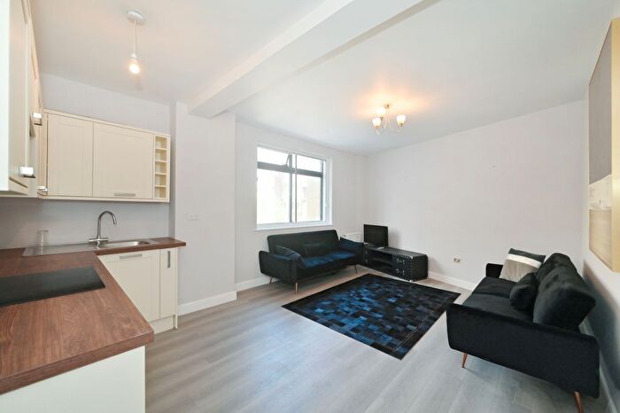 1 Bedroom Flat To Rent In Dudley Court, Upper Berkeley Street, W1H