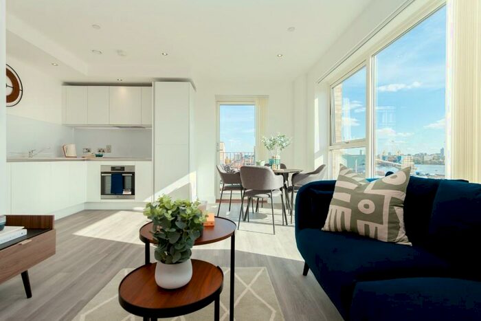 2 Bedroom Flat To Rent In Thames Road, London, E16