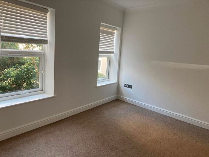 1 Bedroom Flat To Rent In Norwich Avenue, Bouremouth, BH2