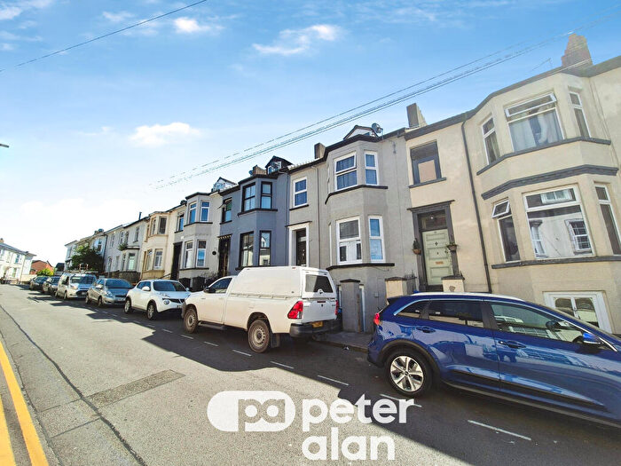 1 Bedroom Apartment To Rent In York Place, NP20