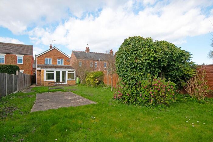 3 Bedroom Detached House For Sale In Thoughtfully Extended Home In Snettisham, PE31