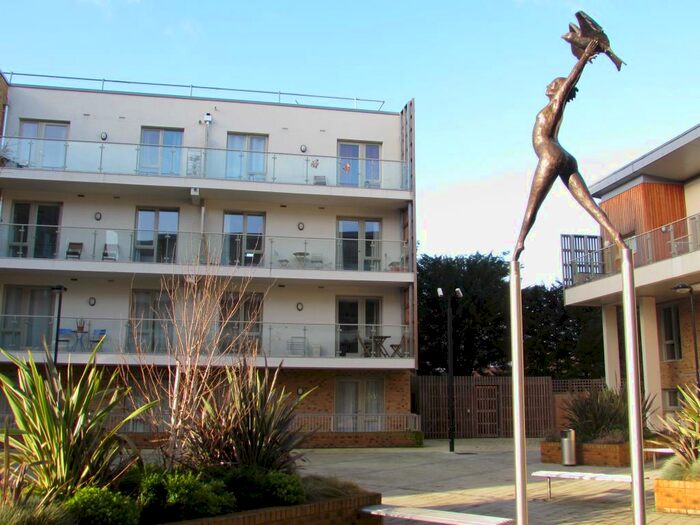 1 Bedroom Apartment To Rent In Kidwells Close, Maidenhead, SL6