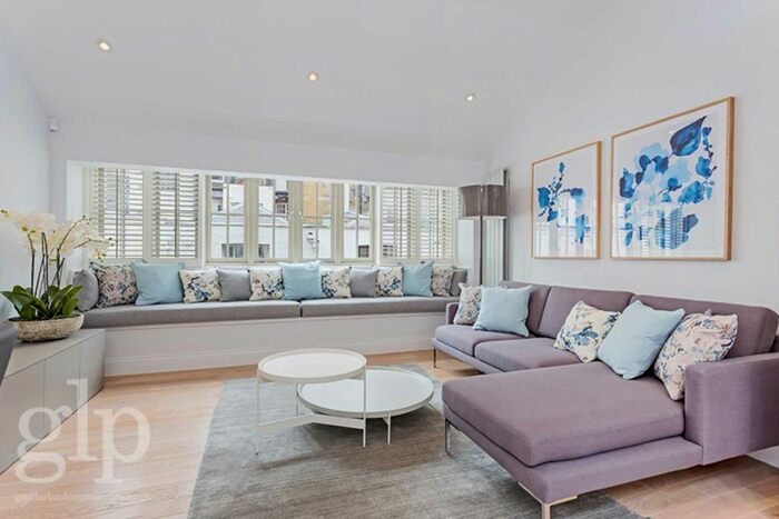 3 Bedroom Property To Rent In Bathurst Mews, Hyde Park, London, W2