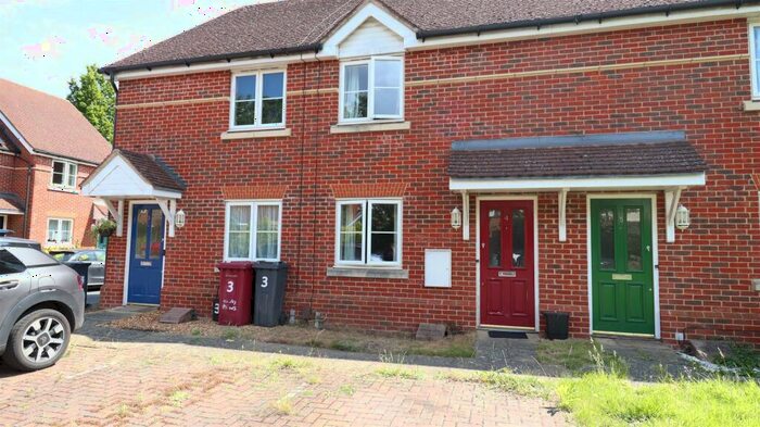 2 Bedroom Terraced House To Rent In Hawley Mews, Reading, RG30