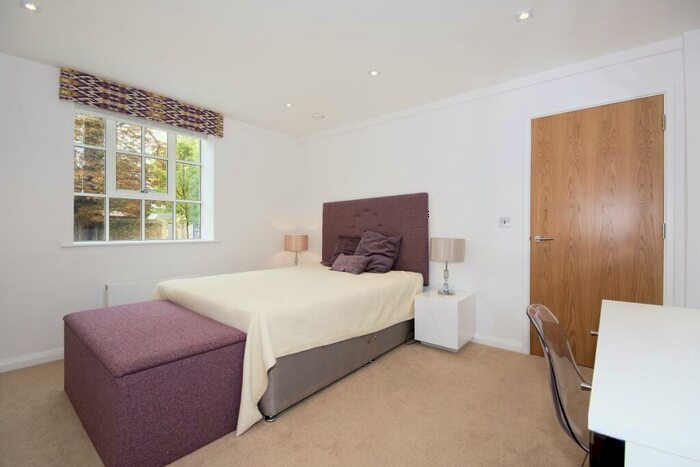 2 Bedroom Apartment To Rent In Mill Street, Central Oxford, OX2