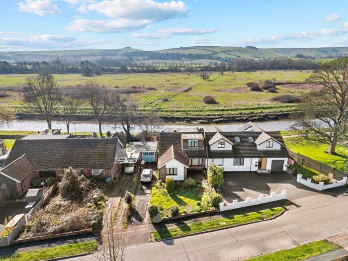 4 Bedroom Semi Detached House For Sale In Dawn Crescent, Upper Beeding, Steyning, West Sussex, BN44