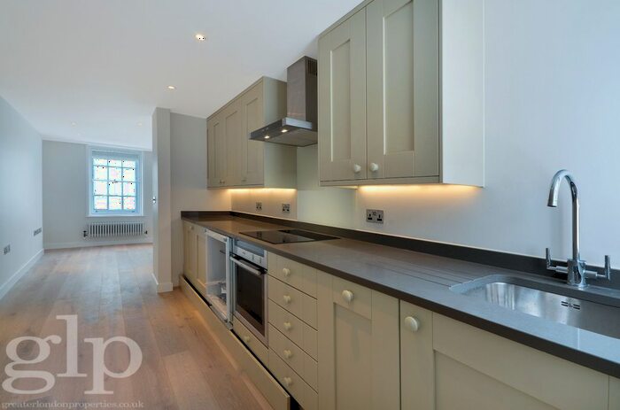 1 Bedroom Flat To Rent In Wardour Street, London, W1D