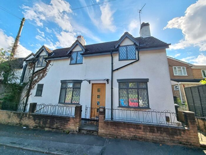 4 Bedroom Detached House To Rent In Queens Park Drive, Harborne, B32