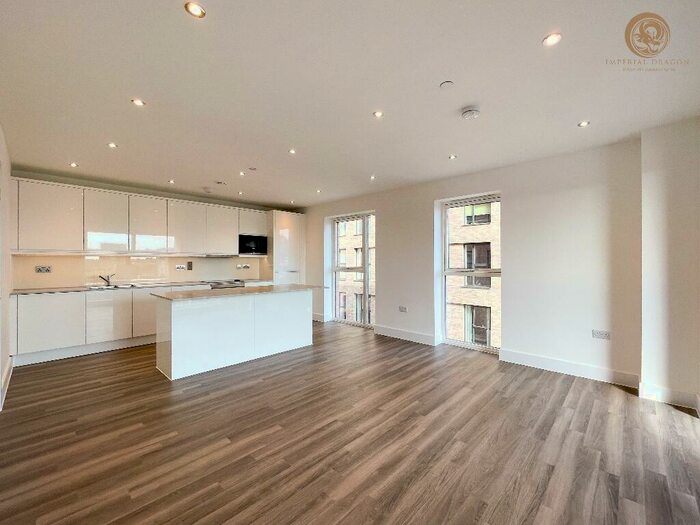 3 Bedroom Flat To Rent In Citrine House, Lismore Boulevard, London, NW9