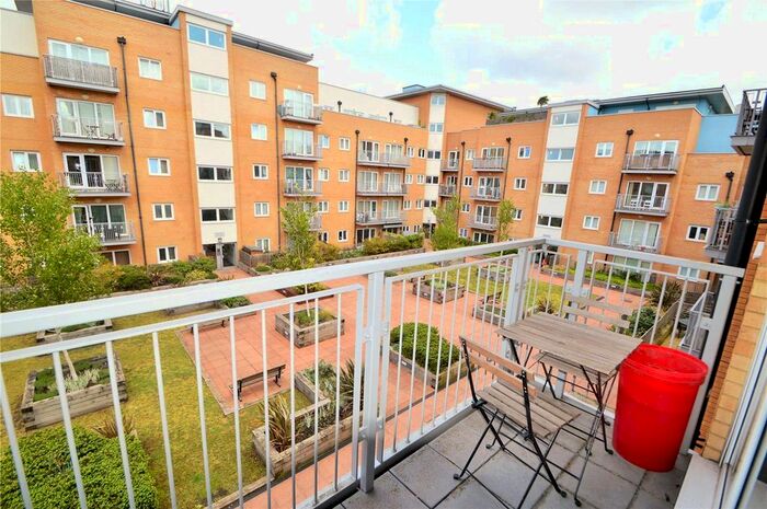 1 Bedroom Flat To Rent In Peebles Court, Whitestone Way, Croydon, CR0