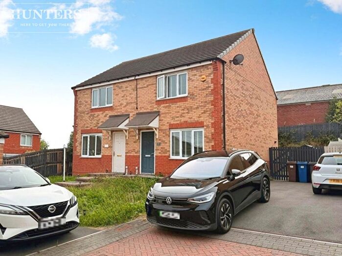 2 Bedroom Semi Detached House To Rent In Ellwood Close, Barnsley, S71