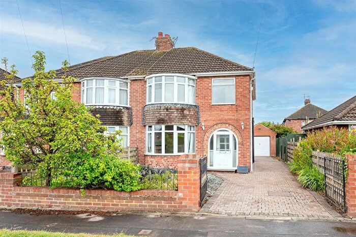 3 Bedroom Semi-Detached House For Sale In Hawthorn Spinney, Huntington, York, YO31