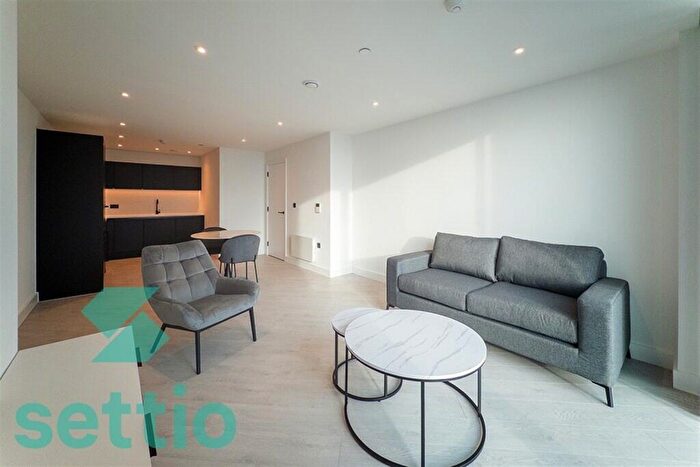 1 Bedroom Apartment To Rent In Vista River Tower, M3