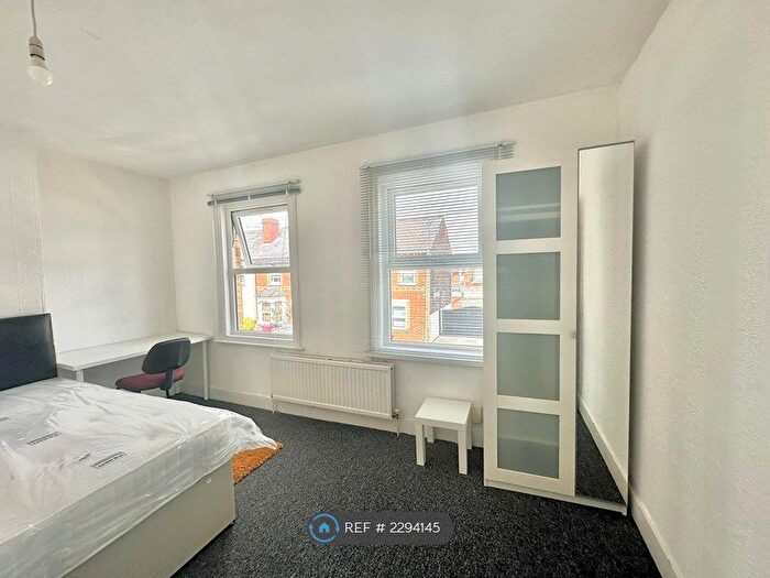 4 Bedroom Terraced House To Rent In Blenheim Road, Reading, RG1