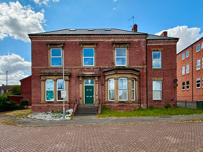 1 Bedroom Flat To Rent In Albion Street, Wakefield, West Yorkshire, WF1