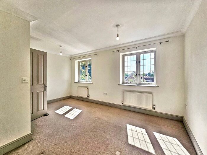 3 Bedroom Terraced House For Sale In Chartwell Mews, Carron Lane, Midhurst, West Sussex, GU29