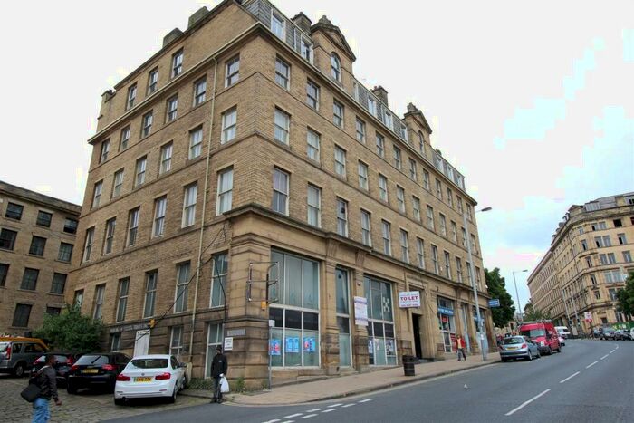 2 Bedroom Apartment To Rent In Cheapside Chambers, Manor Row, Bradford, BD1