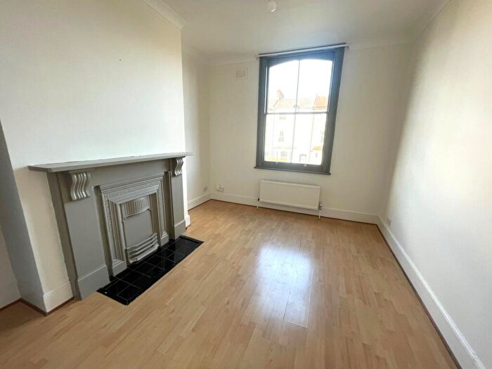 1 Bedroom Flat To Rent In Tufnell Park Road, Tufnell Park, N7