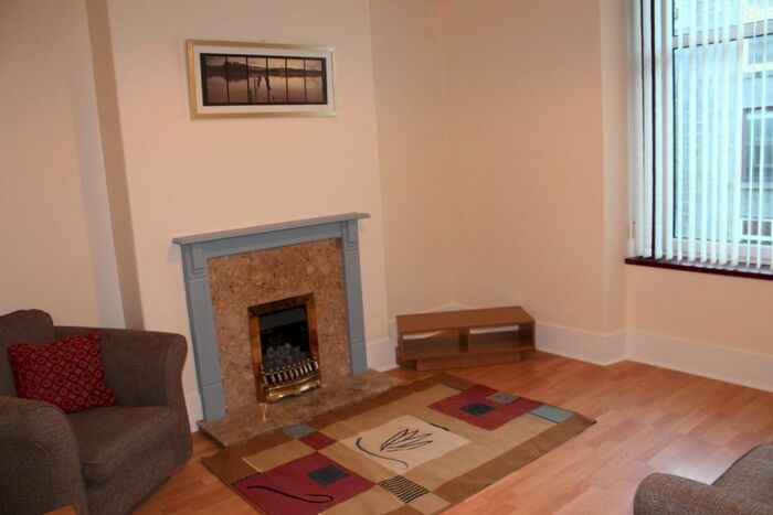 1 Bedroom Flat To Rent In Esslemont Avenue, Aberdeen, AB25