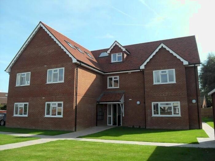 2 Bedroom Flat To Rent In Elm Road, Earley, Reading RG6