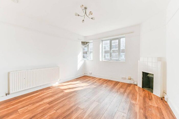 2 Bedroom Flat To Rent In London Road, Thornton Heath, CR7