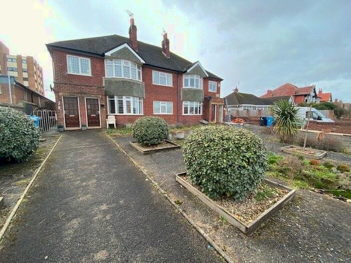 2 Bedroom Maisonette To Rent In Manor Court, Clifton Drive North, Lytham St. Annes, Lancashire, FY8