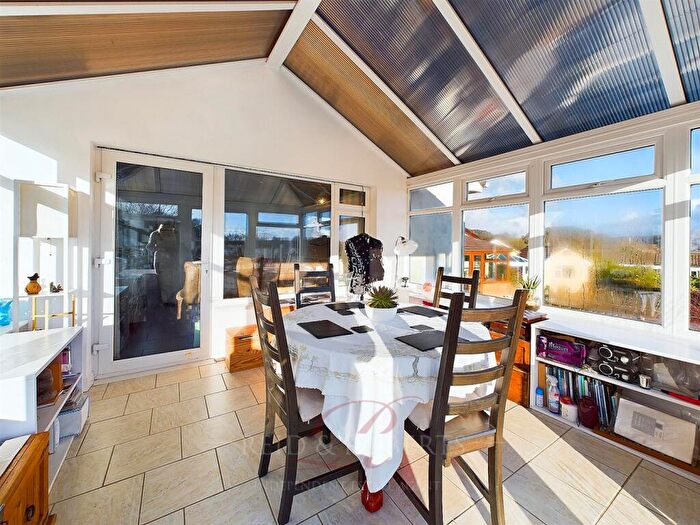 2 Bedroom Detached Bungalow For Sale In Beechwood Close, Mold, CH7