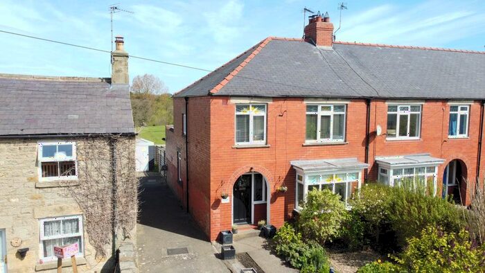 3 Bedroom End Of Terrace House For Sale In Main Street, Kirkby Malzeard, Ripon, HG4