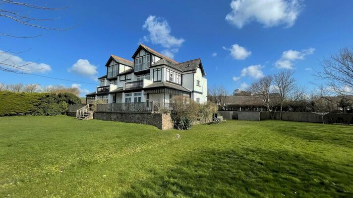 3 Bedroom Apartment For Sale In Croyde, EX33