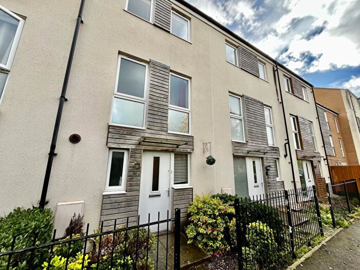 4 Bedroom House To Rent In Over Drive, Patchway, Bristol, BS34
