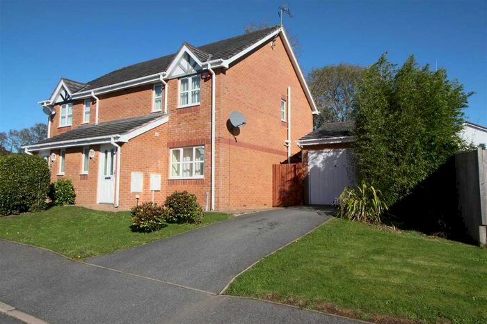 3 Bedroom Semi-Detached House To Rent In Derwen Deg, Menai Bridge, LL59